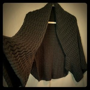 Women's black lightweight sweater cape - one size